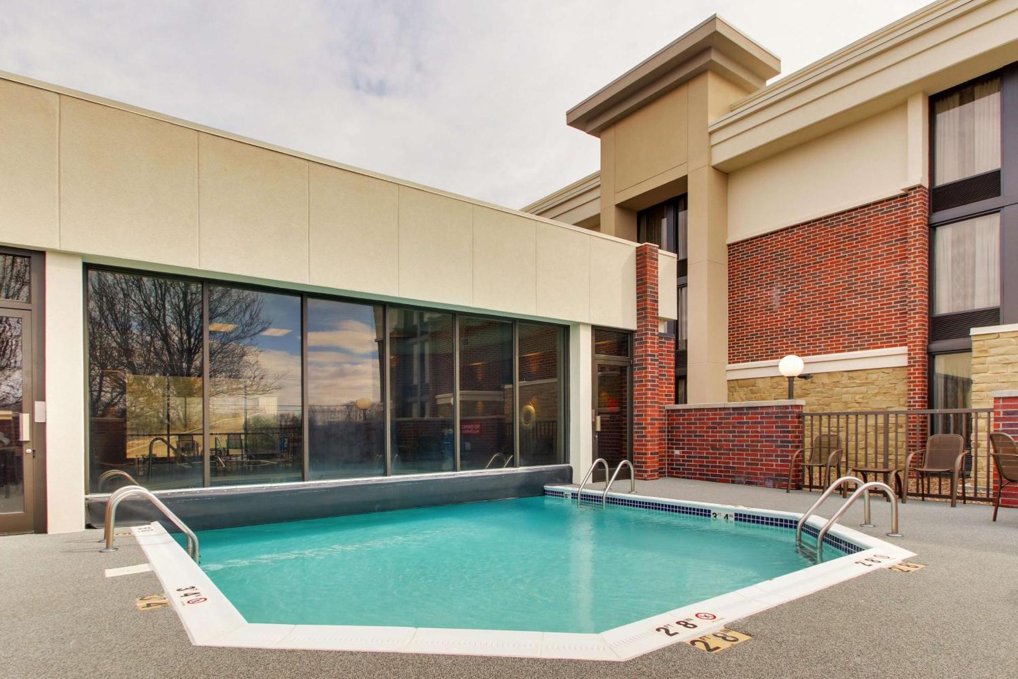 Drury Inn & Suites Poplar Bluff Exterior photo